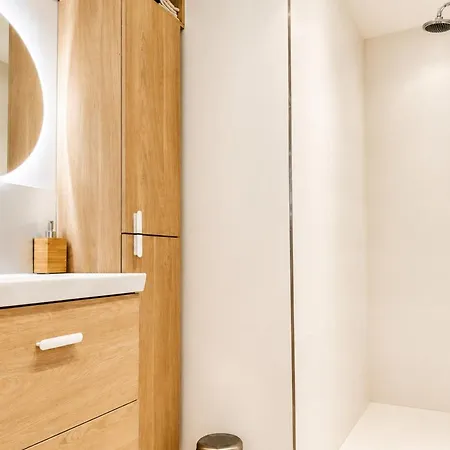 New Pool & Jacuzzi 400 M Garden 3 Bedrooms 公寓 Mandelieu