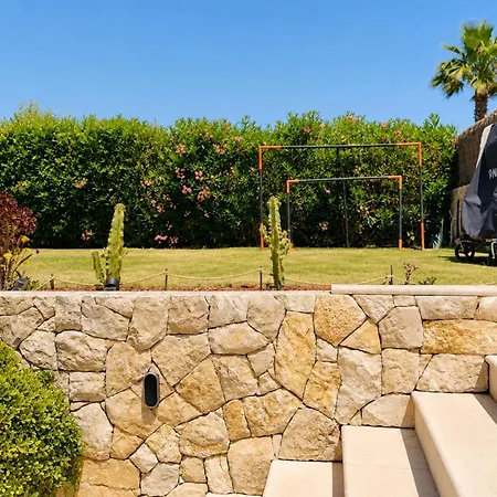 דירה New Pool & Jacuzzi 400 M Garden 3 Bedrooms